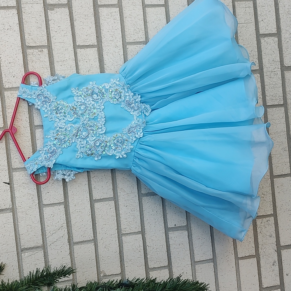 Blue dress - Picture 3 of 14